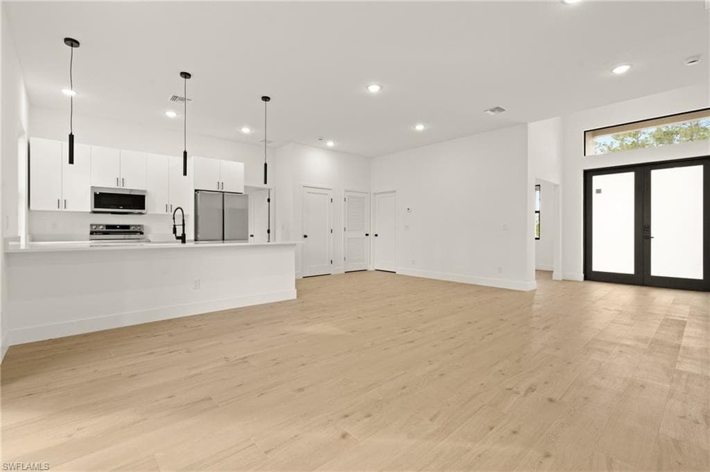 2717 20th St W, Lehigh Acres, FL 33971-8