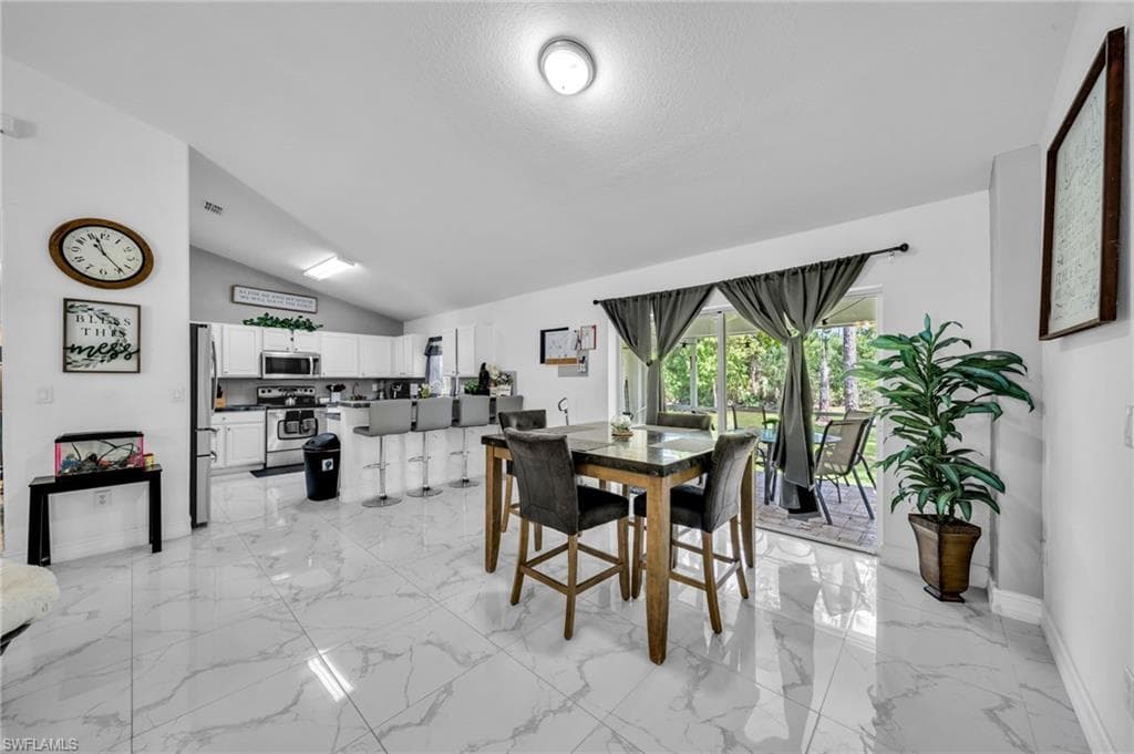2071 20th Ave NE, Naples, FL 34120-22