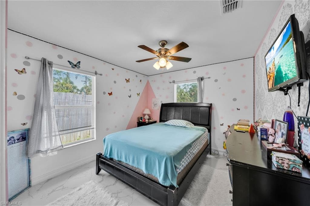 2071 20th Ave NE, Naples, FL 34120-24