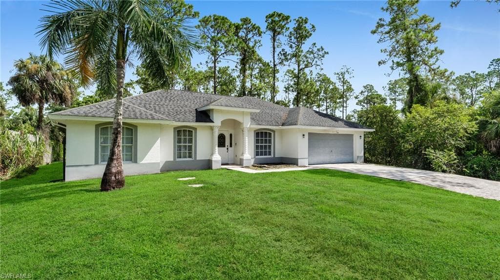 2071 20th Ave NE, Naples, FL 34120-4