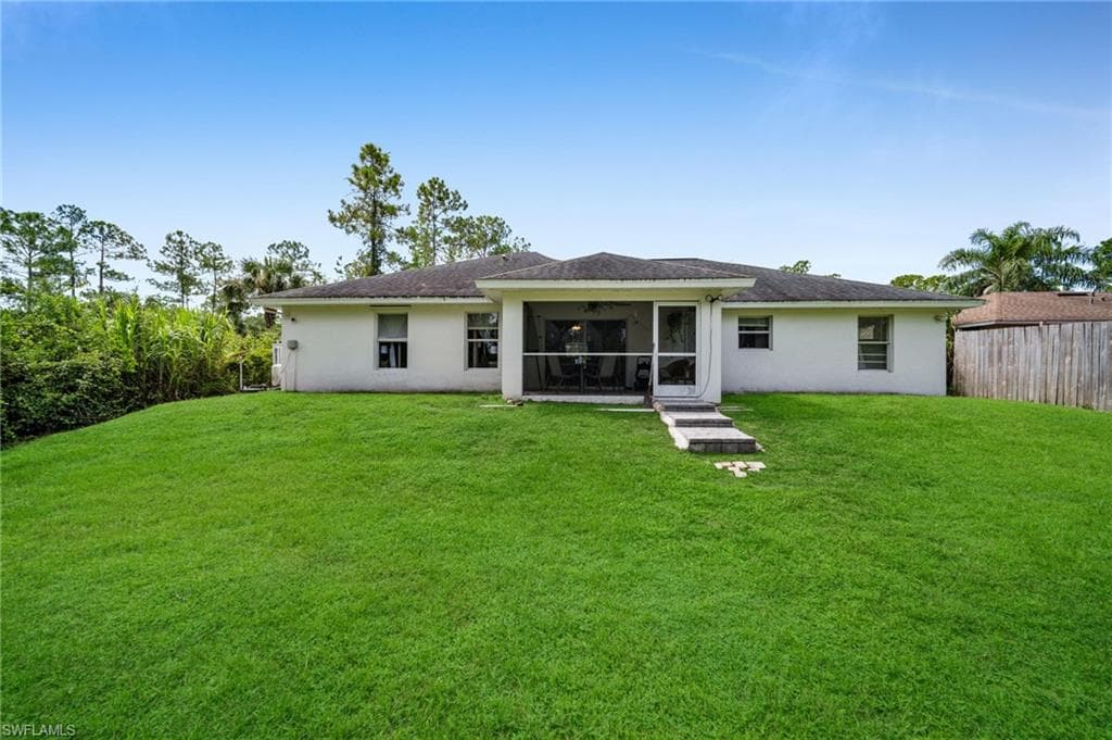 2071 20th Ave NE, Naples, FL 34120-5