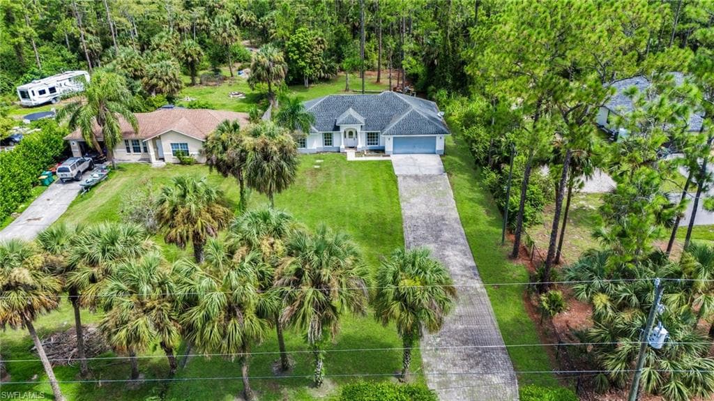 2071 20th Ave NE, Naples, FL 34120-7