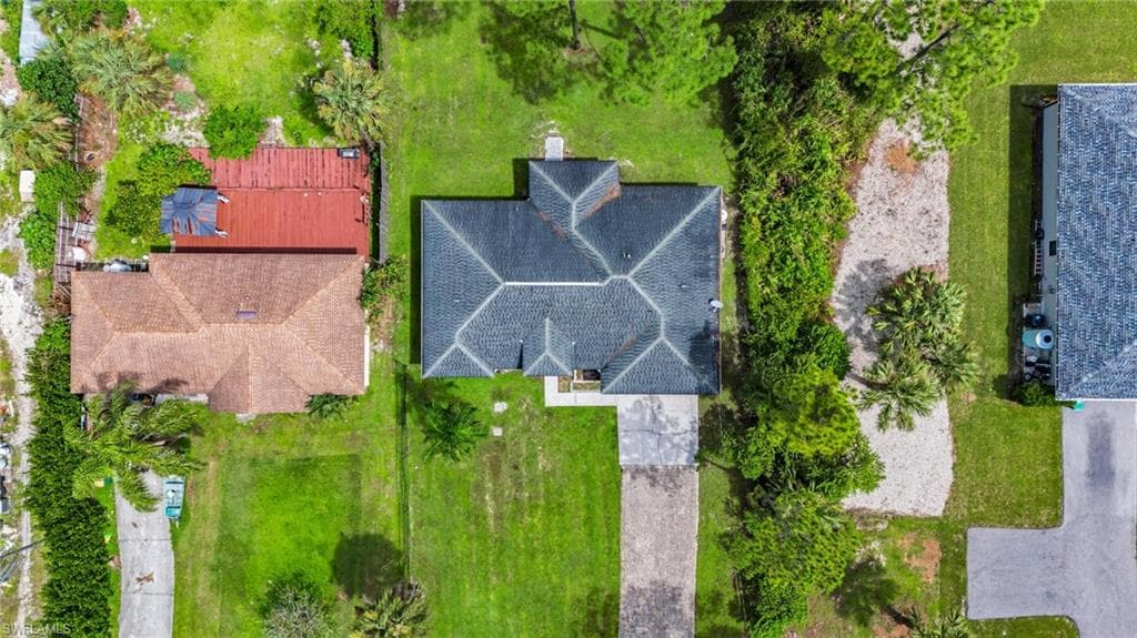 2071 20th Ave NE, Naples, FL 34120-8