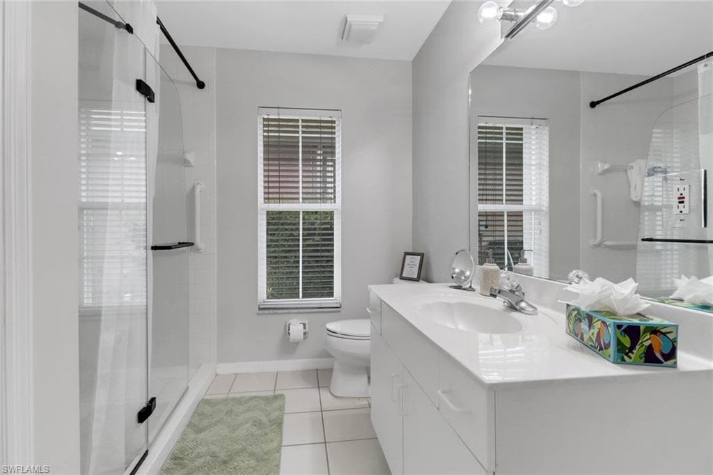 5156 Mabry Dr, Naples, FL 34112-32