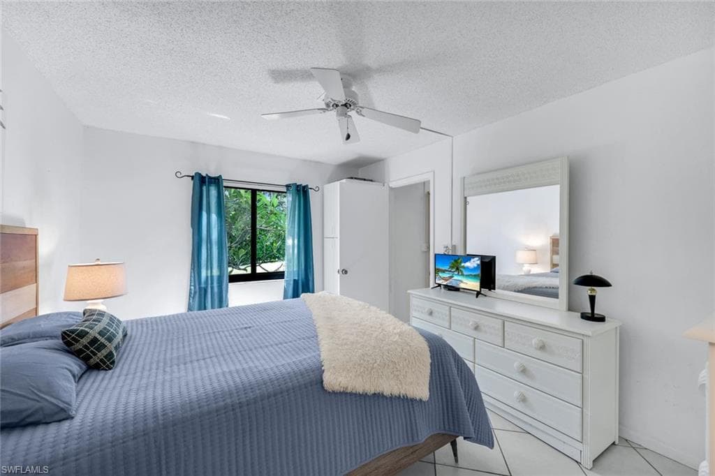 4251 27th Ct SW 103, Naples, FL 34116-10