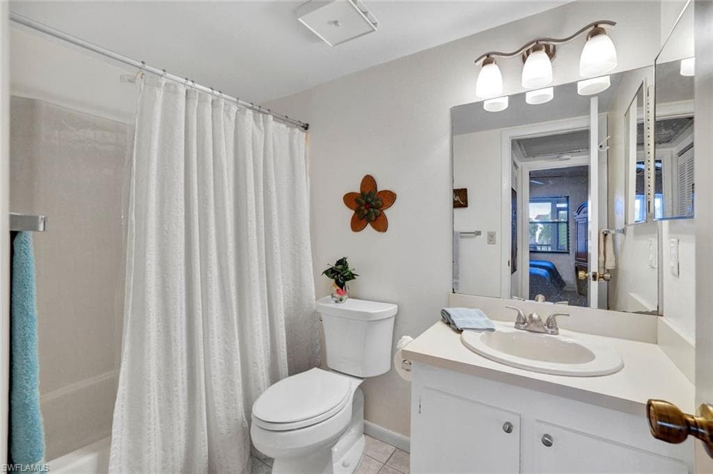 4357 27th Ct SW 204, Naples, FL 34116-13