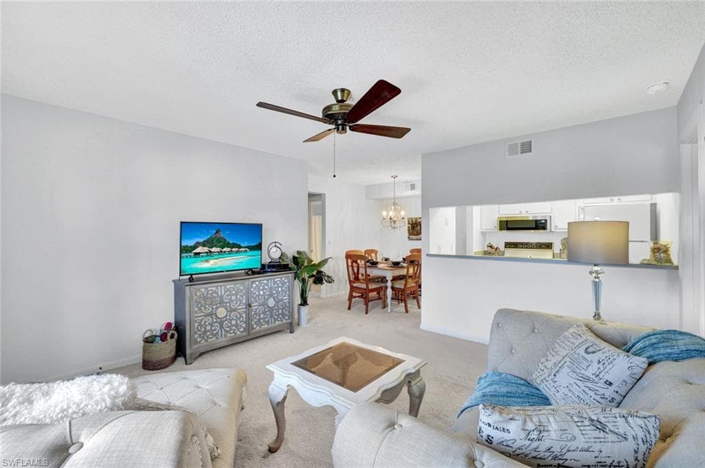 4357 27th Ct SW 204, Naples, FL 34116-2