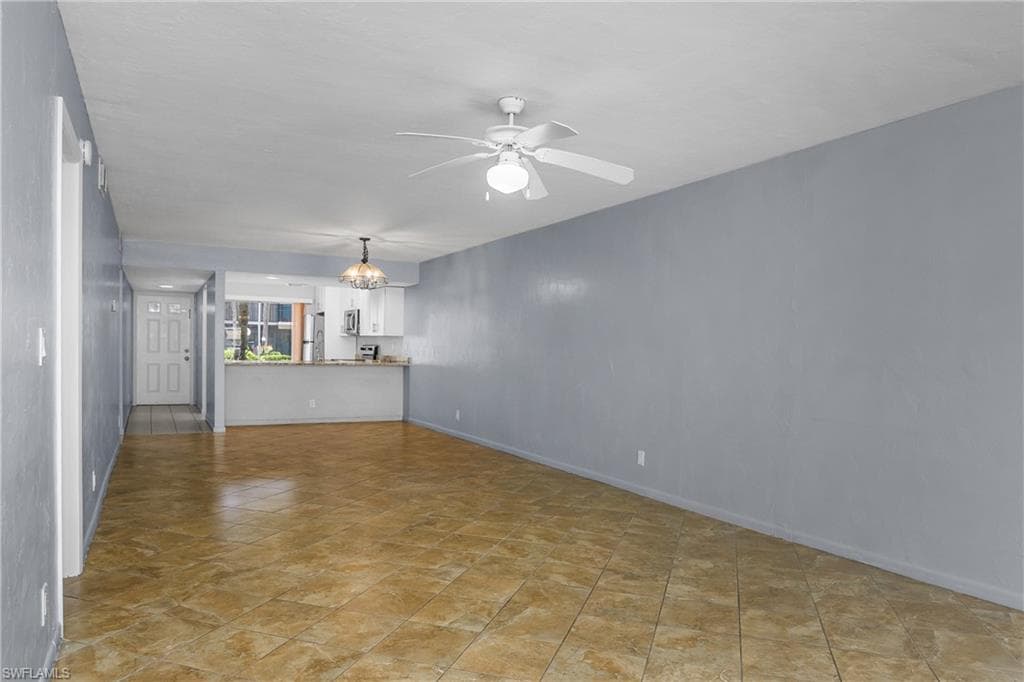 4200 Looking Glass Ln 4207, Naples, FL 34112-9