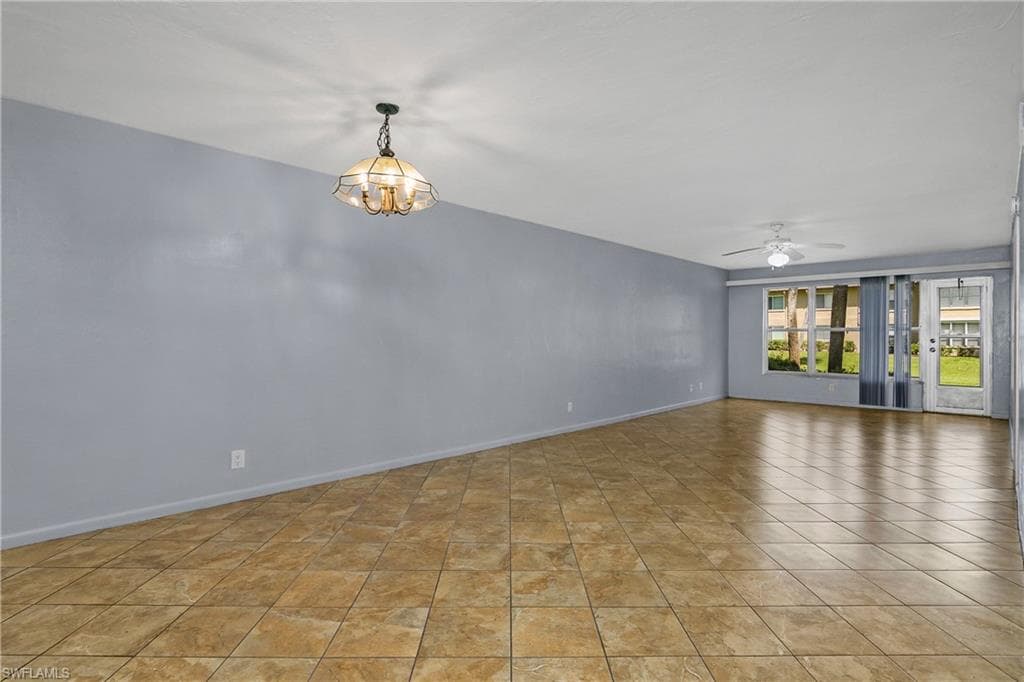 4200 Looking Glass Ln 4207, Naples, FL 34112-12