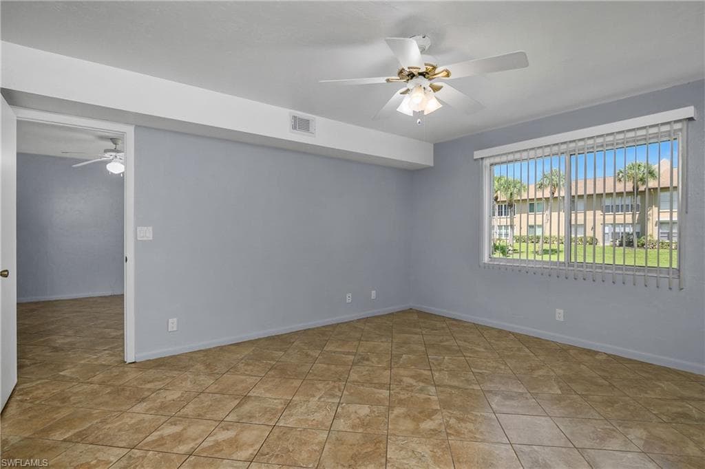 4200 Looking Glass Ln 4207, Naples, FL 34112-18