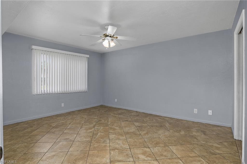 4200 Looking Glass Ln 4207, Naples, FL 34112-19