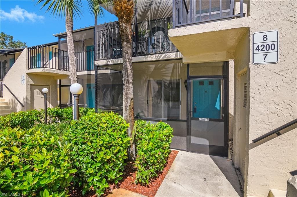 4200 Looking Glass Ln 4207, Naples, FL 34112-23