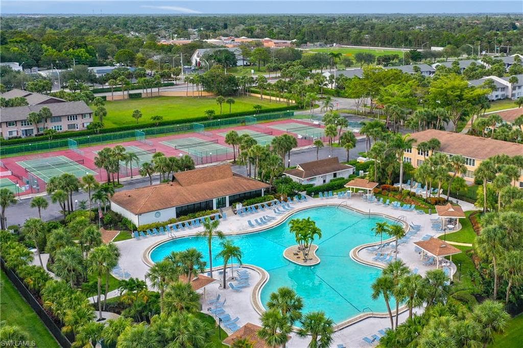 4200 Looking Glass Ln 4207, Naples, FL 34112-28