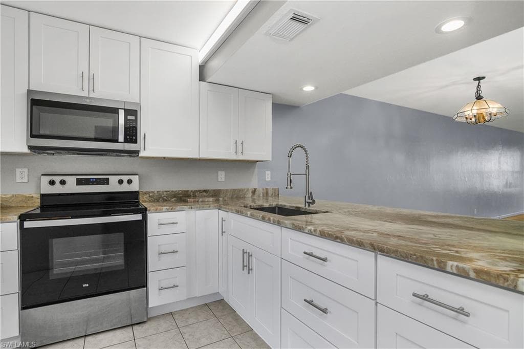 4200 Looking Glass Ln 4207, Naples, FL 34112-4