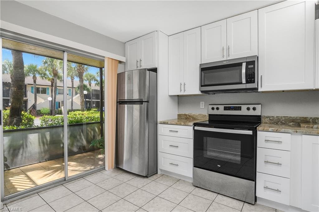 4200 Looking Glass Ln 4207, Naples, FL 34112-6
