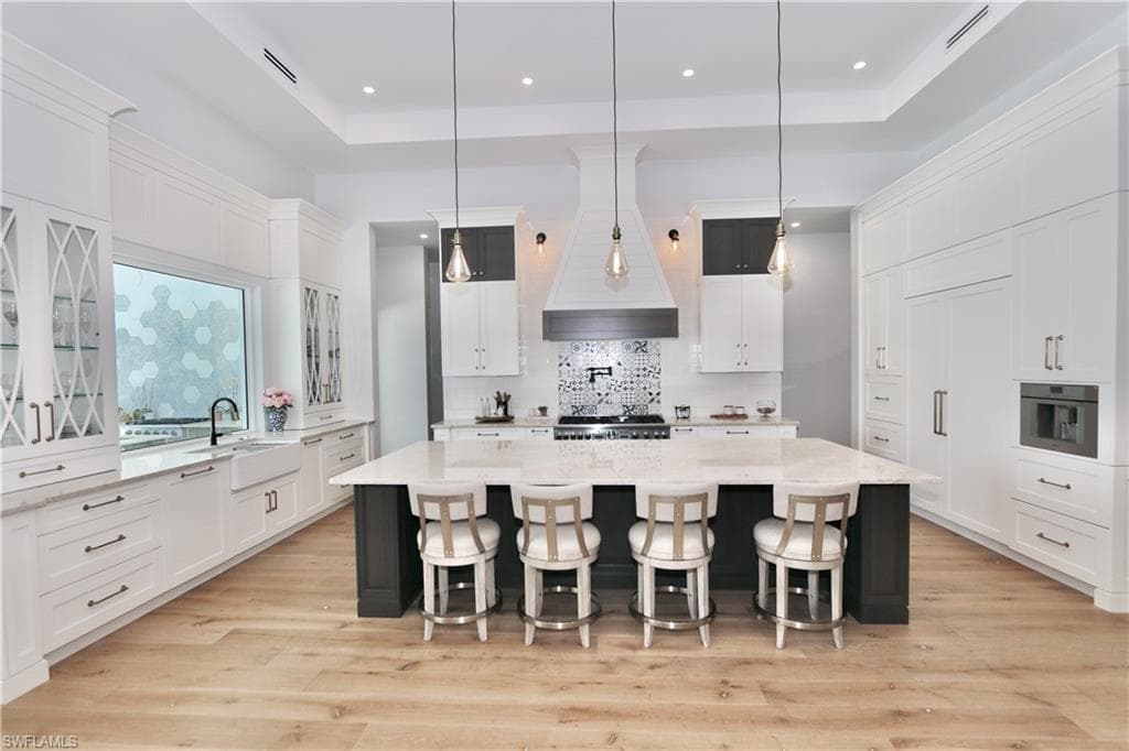6688 Hunters Rd, Naples, FL 34109-12