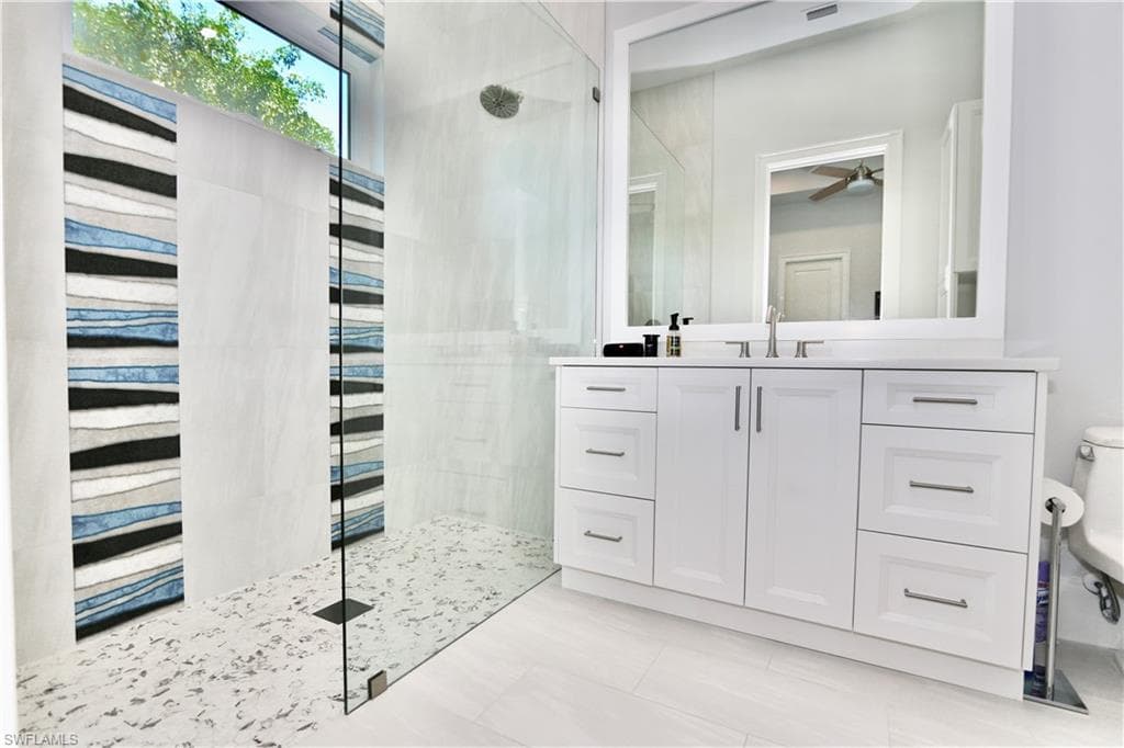 6688 Hunters Rd, Naples, FL 34109-24