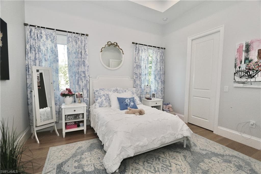 6688 Hunters Rd, Naples, FL 34109-25