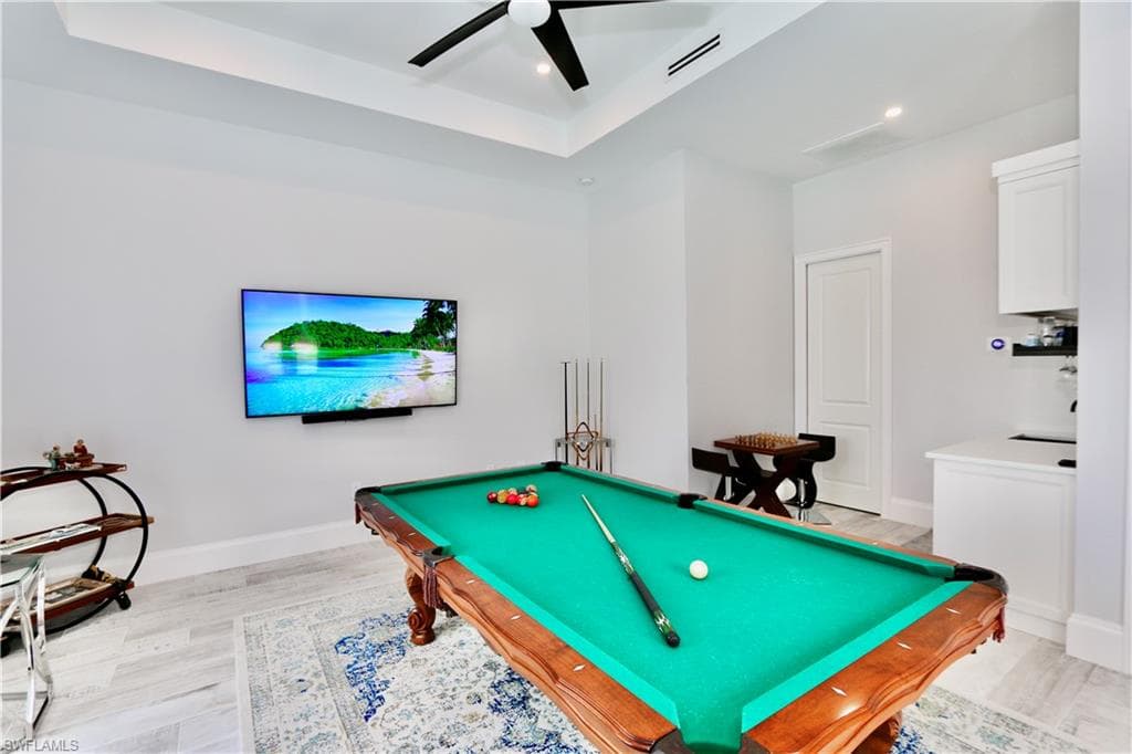 6688 Hunters Rd, Naples, FL 34109-40