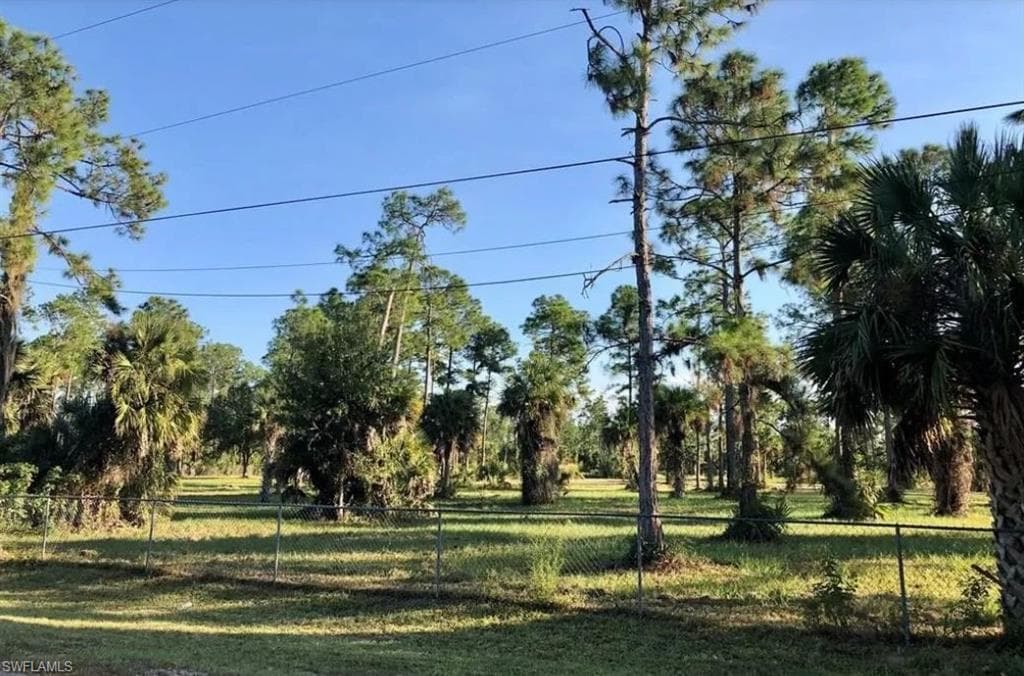 12 12th Ave NE, Naples, FL 34120-12