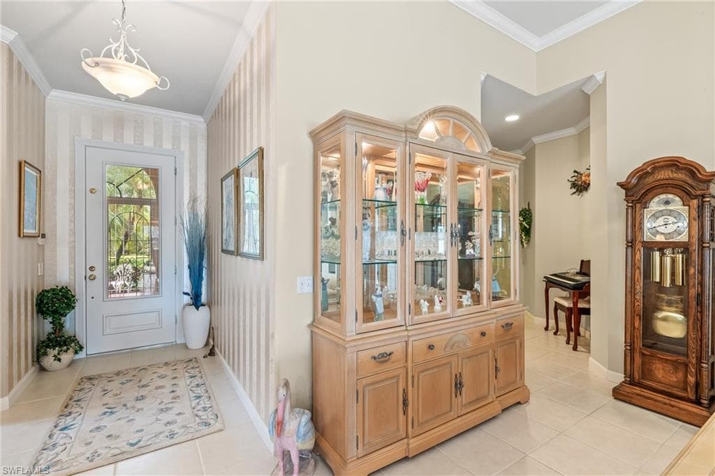 5292 Hawkesbury Way, Naples, FL 34119-11
