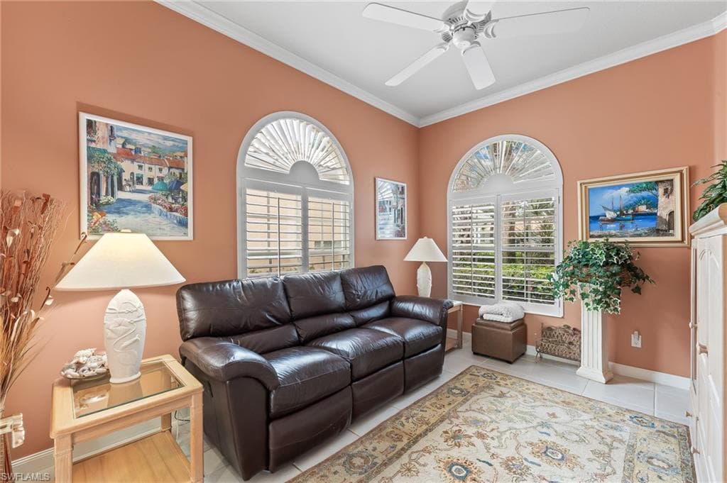 5292 Hawkesbury Way, Naples, FL 34119-21