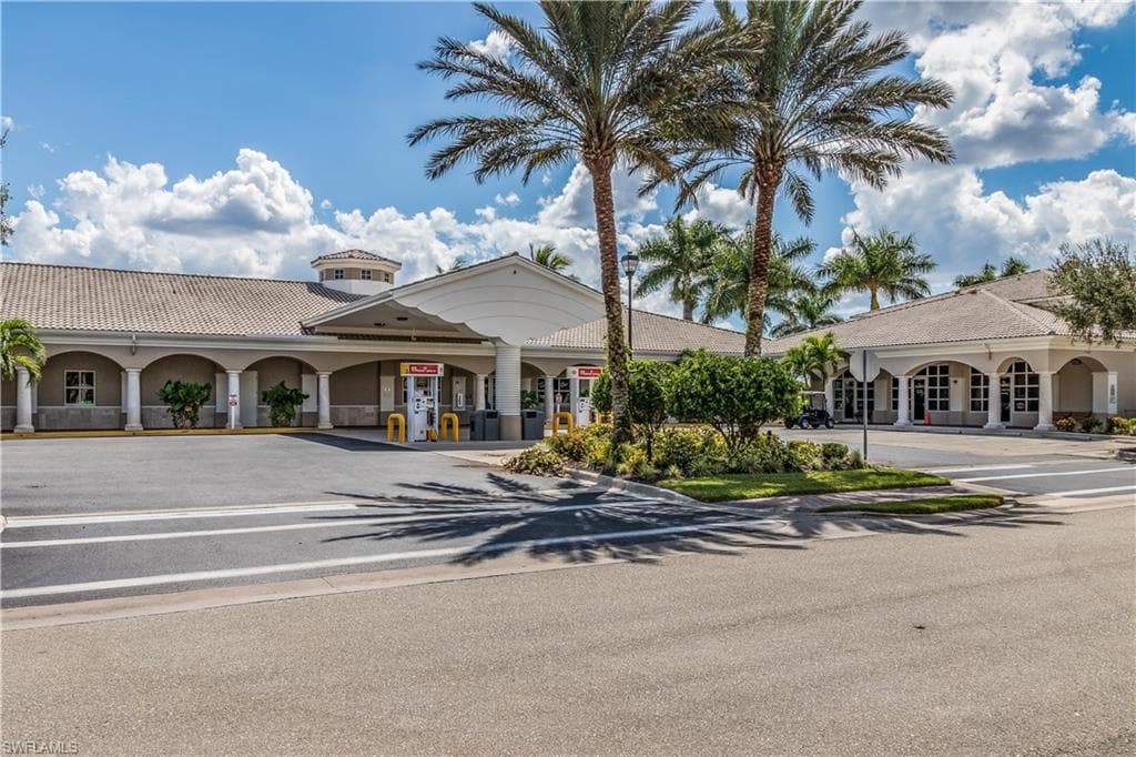 5292 Hawkesbury Way, Naples, FL 34119-34