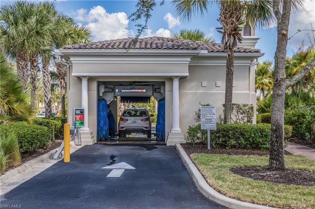 5292 Hawkesbury Way, Naples, FL 34119-42