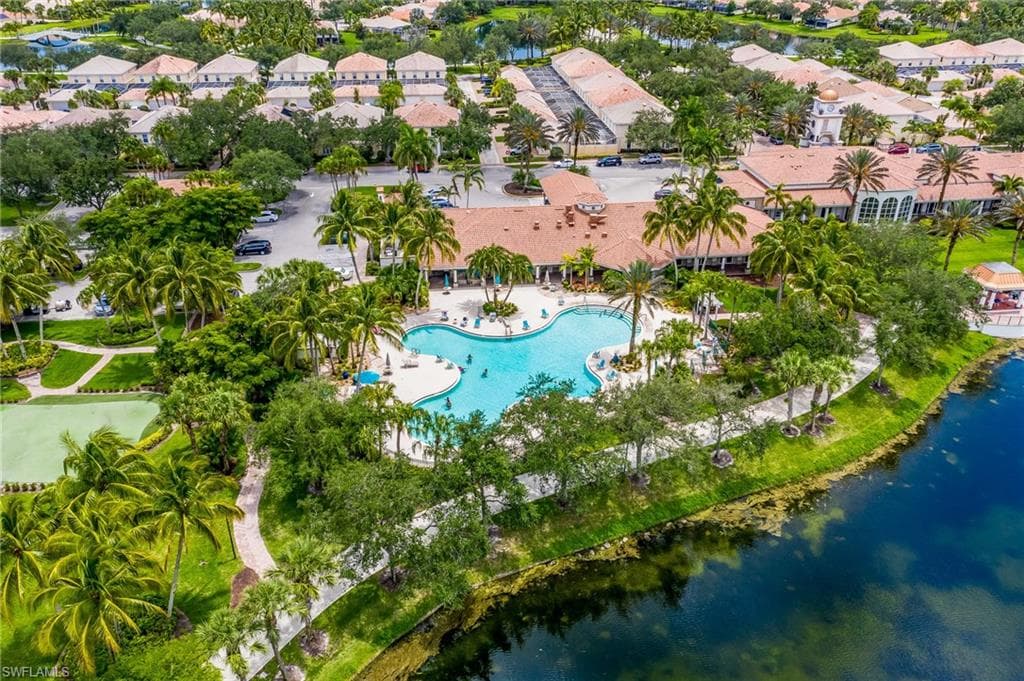 5292 Hawkesbury Way, Naples, FL 34119-44