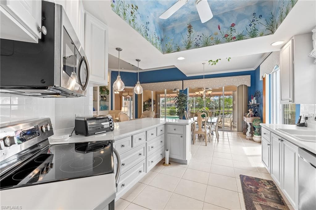 5292 Hawkesbury Way, Naples, FL 34119-4
