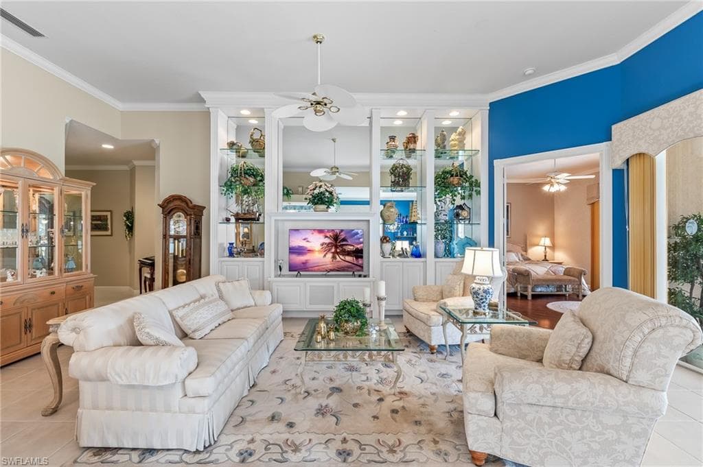 5292 Hawkesbury Way, Naples, FL 34119-7