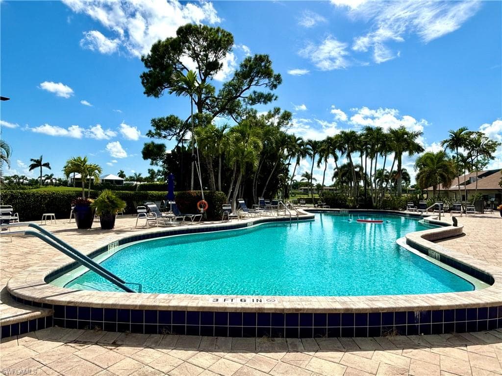 185 Penny Ln 3122, Naples, FL 34112-24