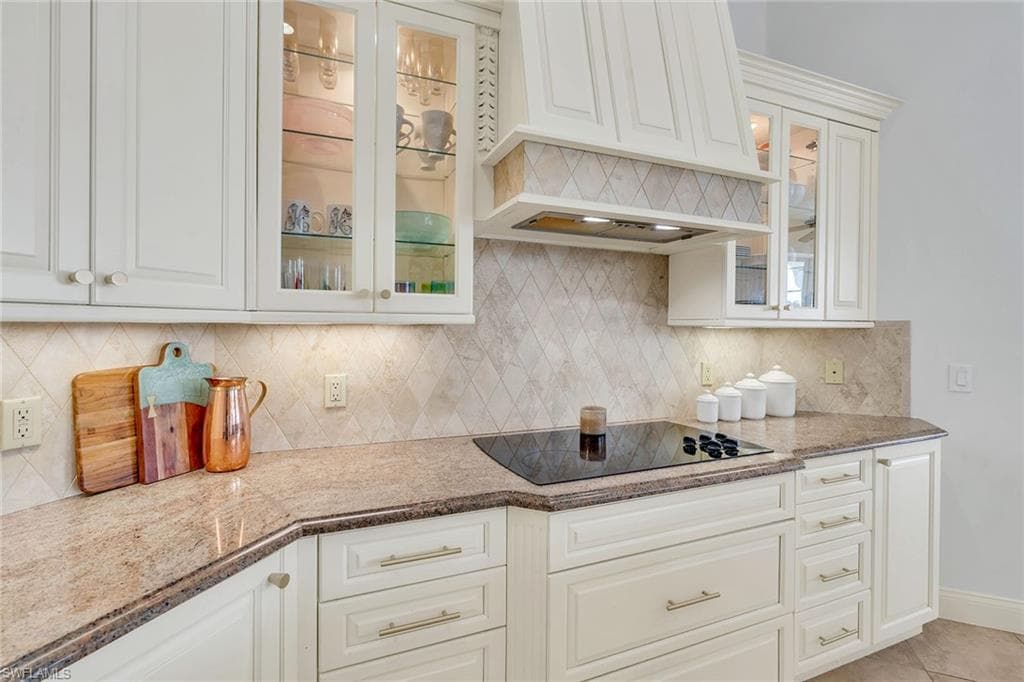 12471 Vittoria Way, Fort Myers, FL 33912-25