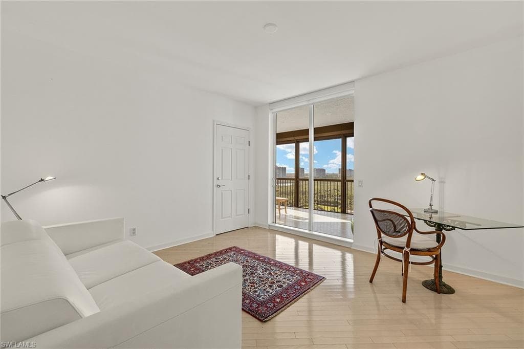 8473 Bay Colony Dr 1401, Naples, FL 34108-22