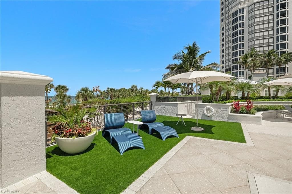 8473 Bay Colony Dr 1401, Naples, FL 34108-31