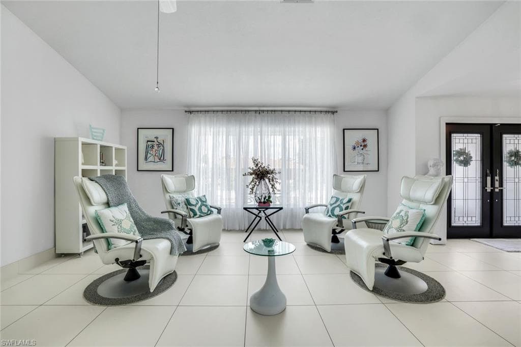 584 Nassau Rd, Marco Island, FL 34145-10
