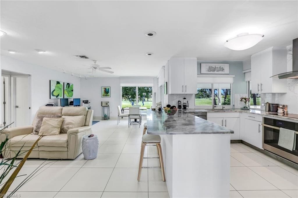 584 Nassau Rd, Marco Island, FL 34145-11