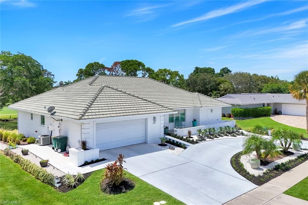 584 Nassau Rd, Marco Island, FL 34145-22