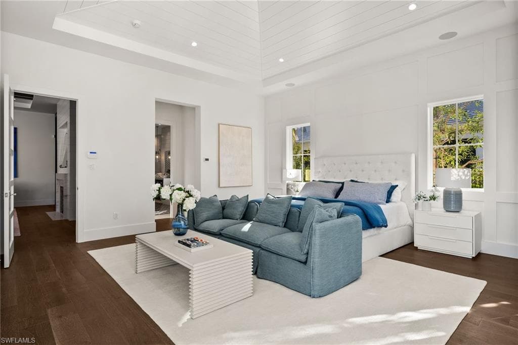 506 Neapolitan Ln, Naples, FL 34103-19