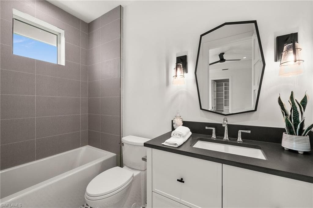 506 Neapolitan Ln, Naples, FL 34103-29