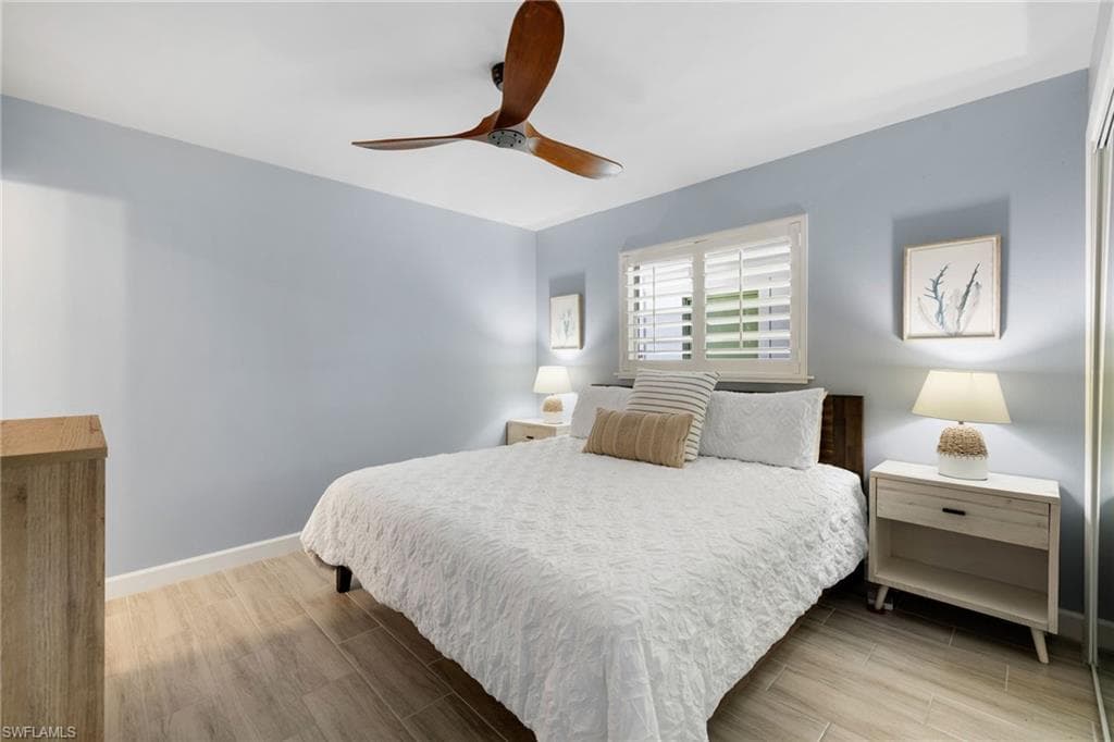 975 9th Ave S 19, Naples, FL 34102-13