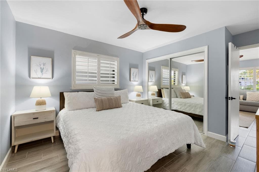 975 9th Ave S 19, Naples, FL 34102-14