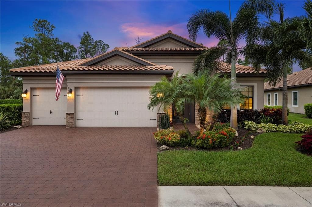 1471 Mockingbird Dr, Naples, FL 34120-42
