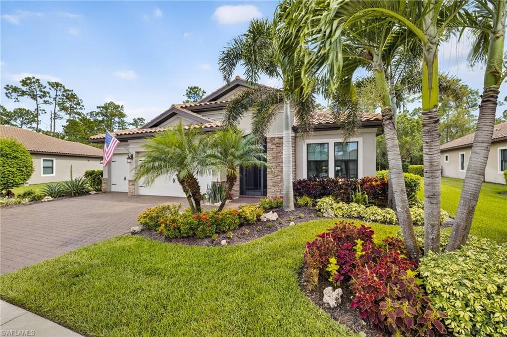 1471 Mockingbird Dr, Naples, FL 34120-4