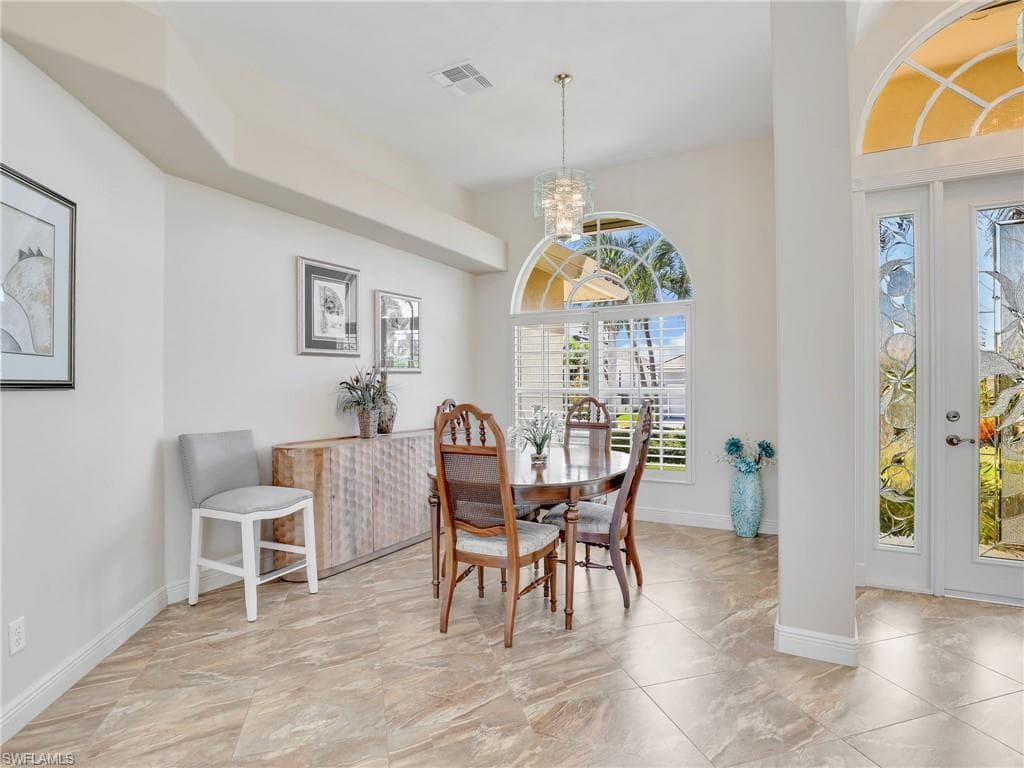 488 Adirondack Ct, Marco Island, FL 34145-8