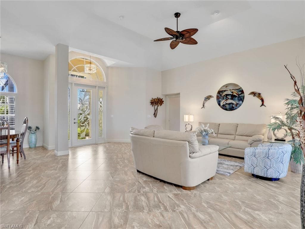 488 Adirondack Ct, Marco Island, FL 34145-9