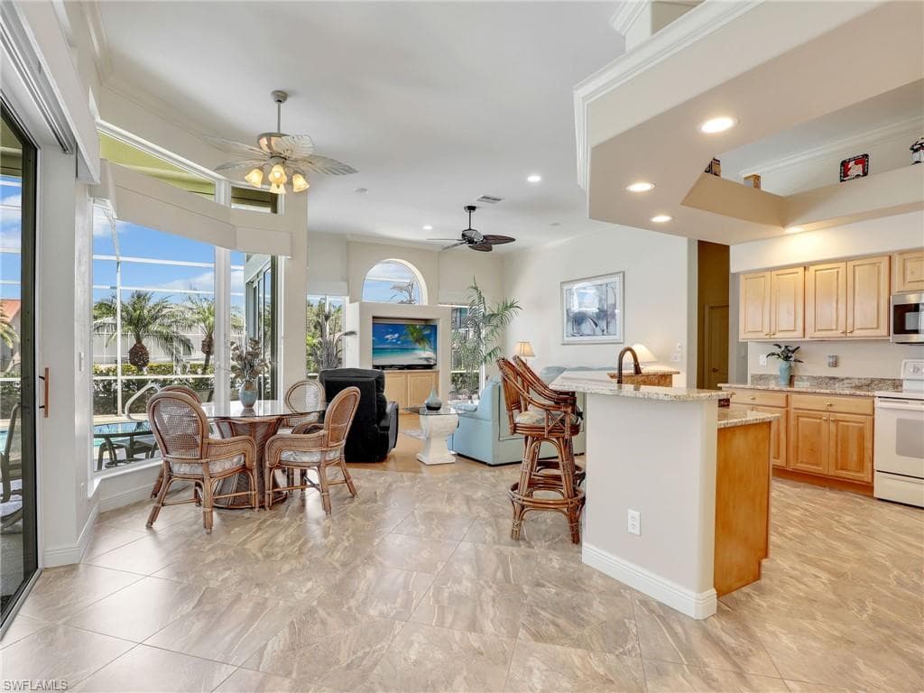 488 Adirondack Ct, Marco Island, FL 34145-10