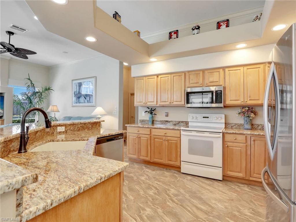 488 Adirondack Ct, Marco Island, FL 34145-12