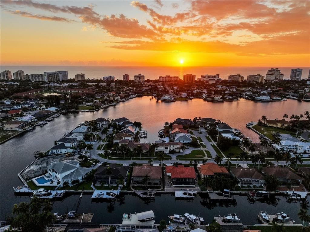 488 Adirondack Ct, Marco Island, FL 34145-45