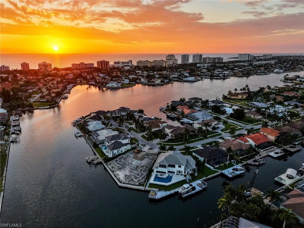 488 Adirondack Ct, Marco Island, FL 34145-46